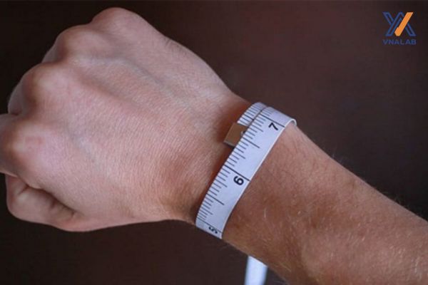 Dựa trên kích thước vòng